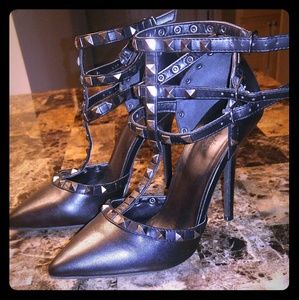 Brand New Black studded heels